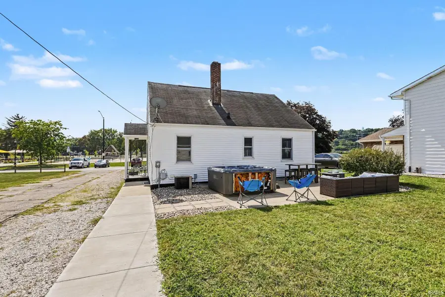 610 W 15th Street, Mishawaka, IN 46544 - #2