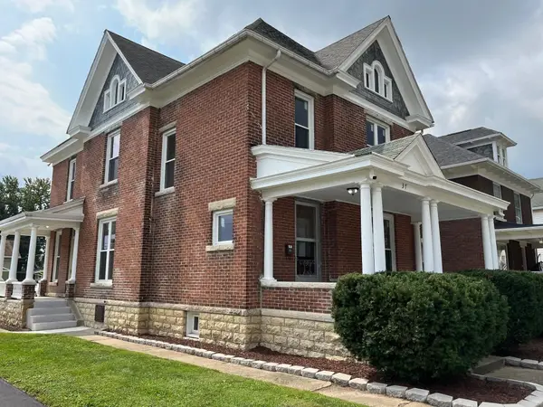 37 W Taylor Street, Huntington, IN 46750