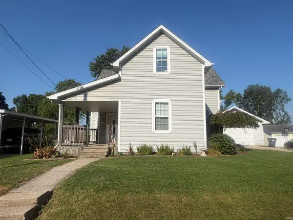 40 N Sycamore Street, Redkey, IN 47373