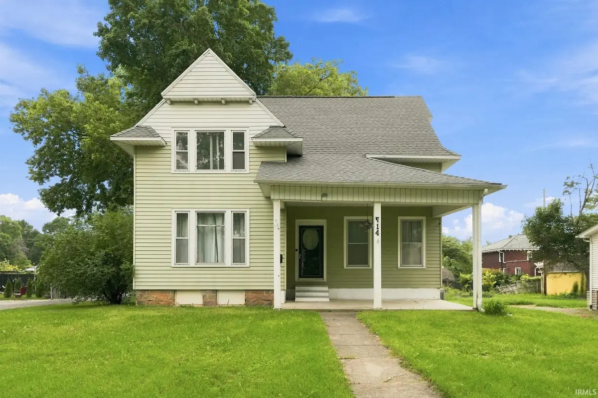 714 N Jackson Street, Auburn, IN 46706 - #1