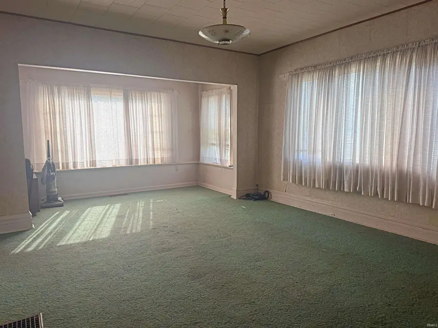 321 SE 7th Street, Washington, IN 47501 - #3