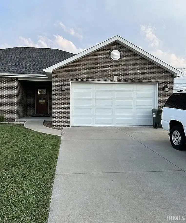 101 E Northview Drive, Huntingburg, IN 47542 - #2