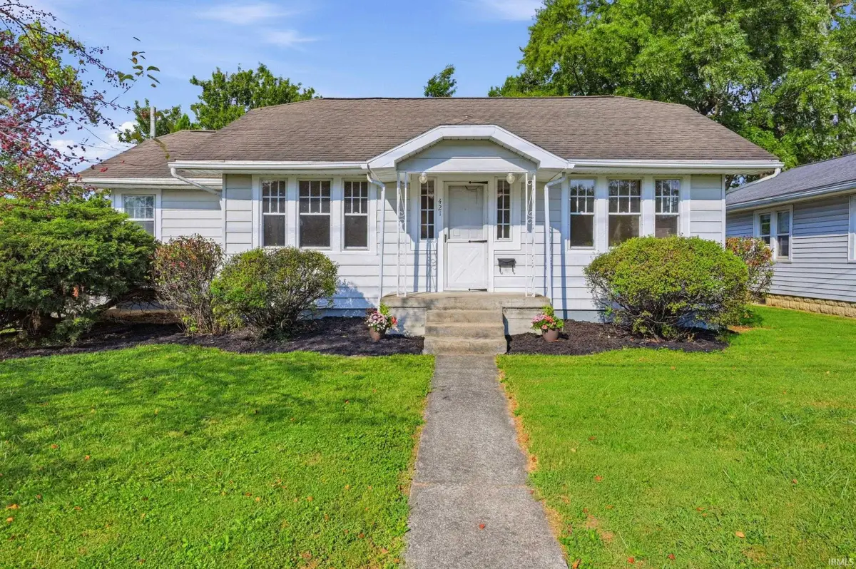 421 S Nichols Avenue, Muncie, IN 47303 - #1