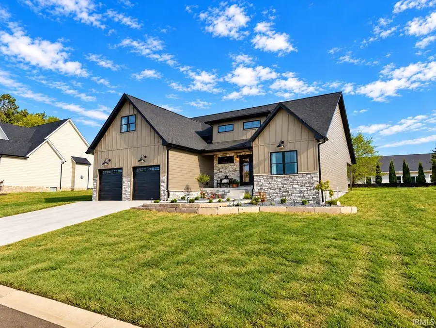 832 Spyglass Hill Drive, Bedford, IN 47421 - #2