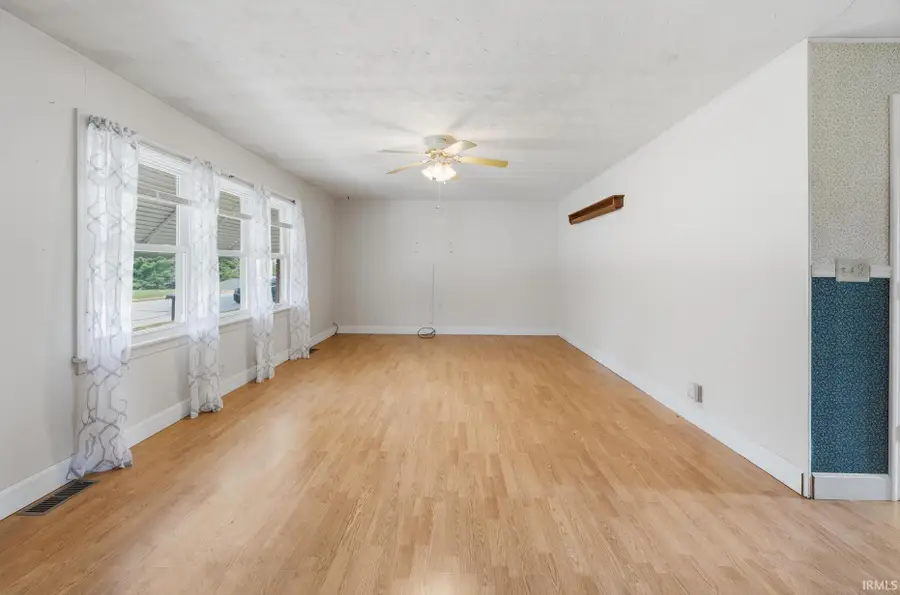 2414 Sunset Drive, Jasper, IN 47546 - #2