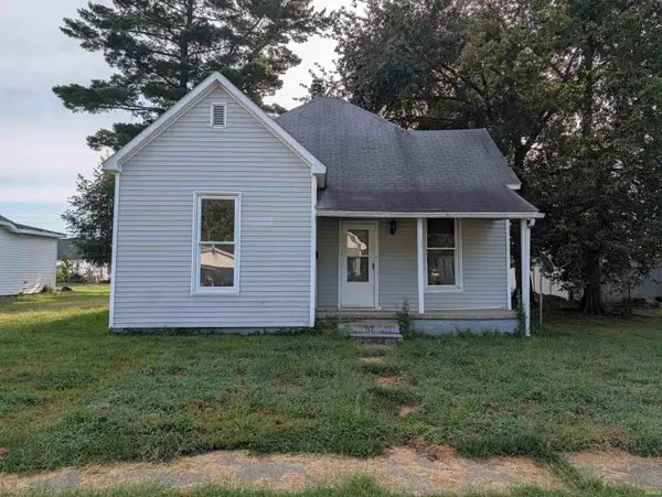 717 S Durbin Street, Bicknell, IN 47512