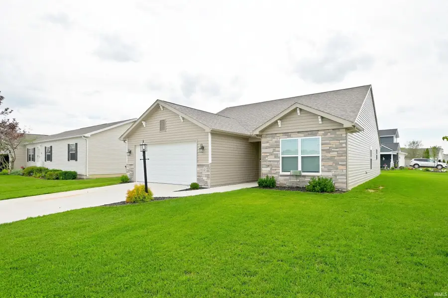 1012 N Walsh Street, Garrett, IN 46738 - #2