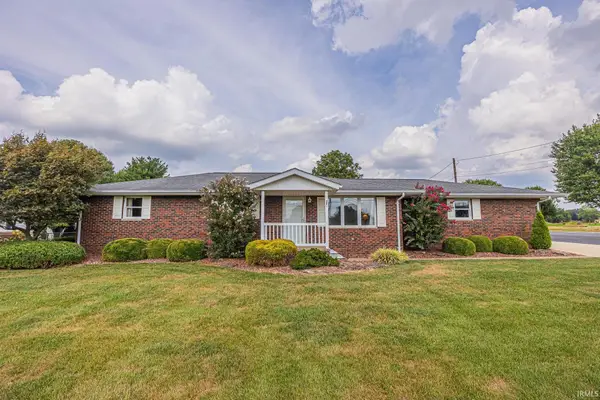 372 E Sunset Drive, Huntingburg, IN 47542