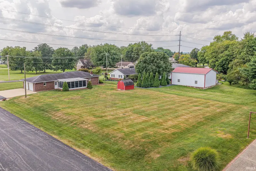 372 E Sunset Drive, Huntingburg, IN 47542 - #2