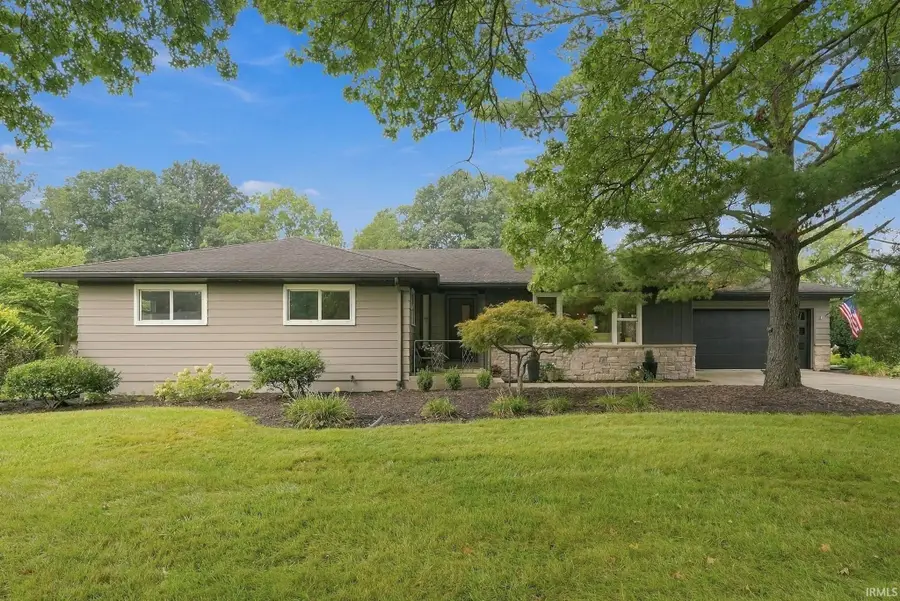 6216 W Hills Road, Fort Wayne, IN 46804 - #2