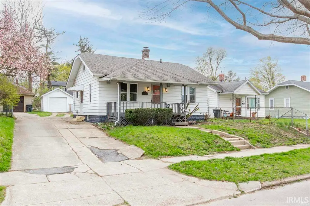 814 E Eckman Street, South Bend, IN 46614 - #1
