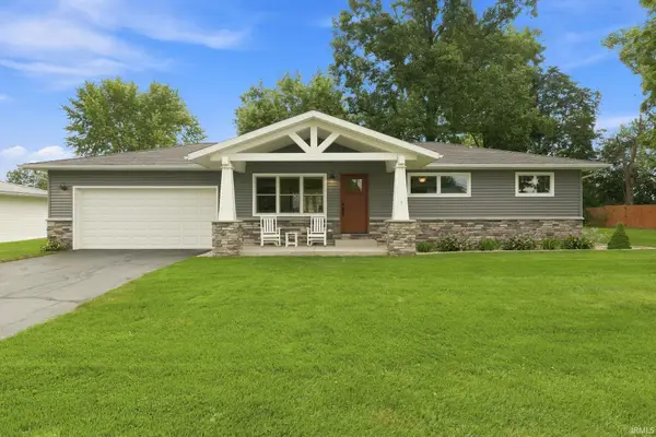 207 S Rowland Avenue, Leesburg, IN 46538
