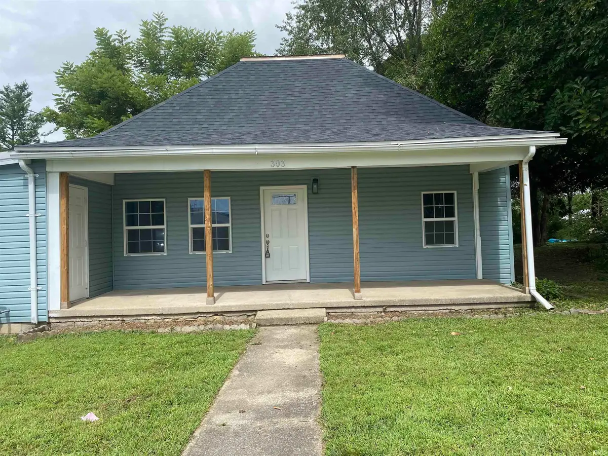 303 E North Street, Winslow, IN 47598 - #1