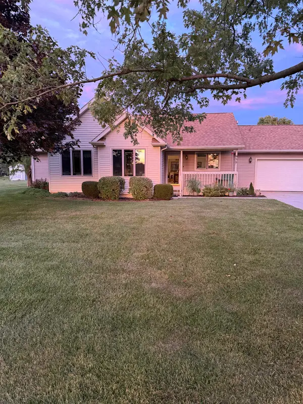 950 N 100 E Road, Angola, IN 46703