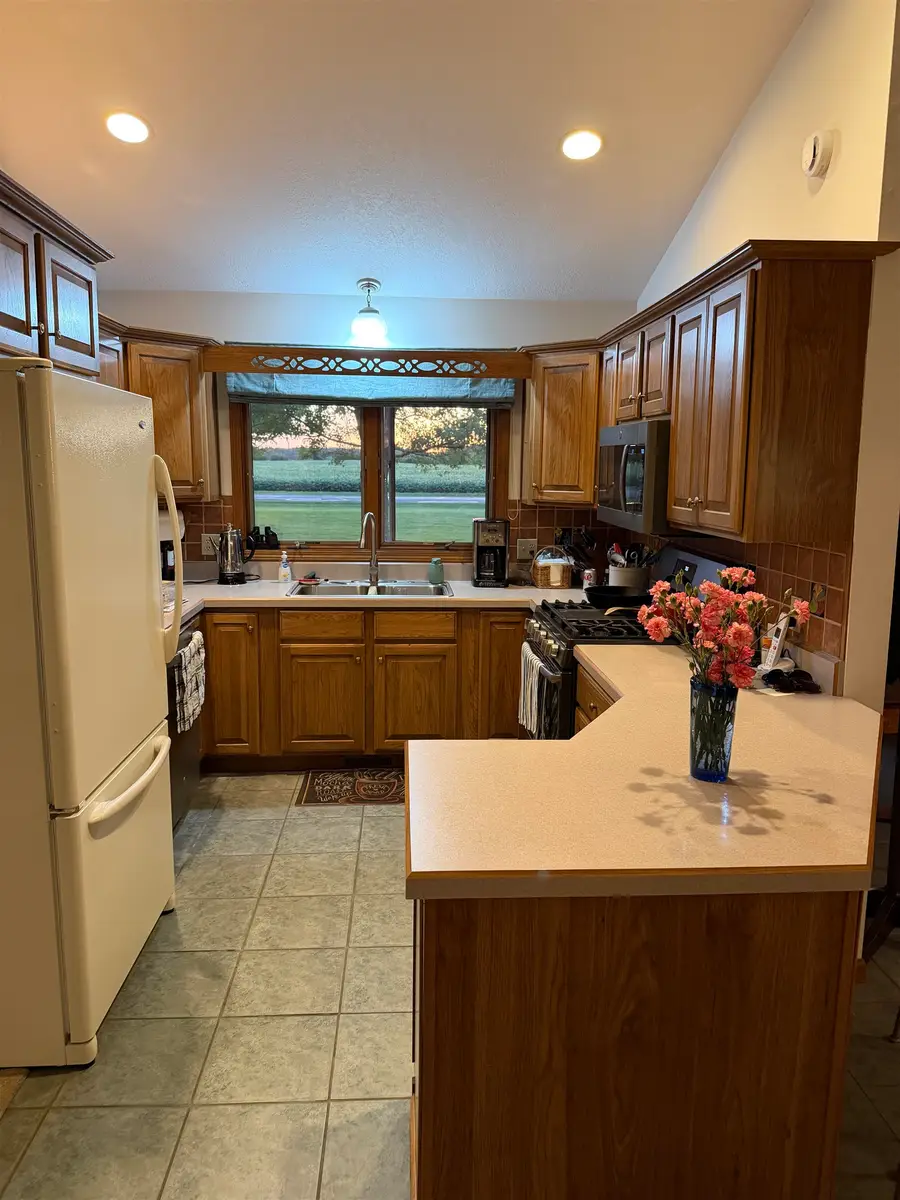 950 N 100 E Road, Angola, IN 46703 - #2