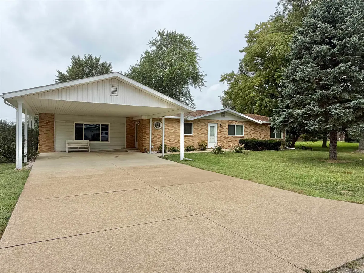 2062 S Holiday Drive, Peru, IN 46970 - #1