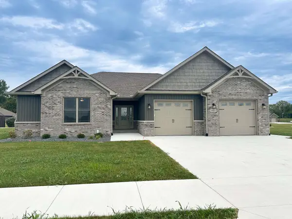 9404 W Premier Drive, Yorktown, IN 47396