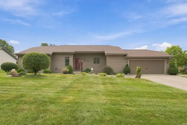 202 Colonial Drive, Warsaw, IN 46582