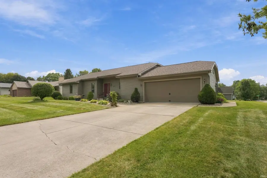 202 Colonial Drive, Warsaw, IN 46582 - #3