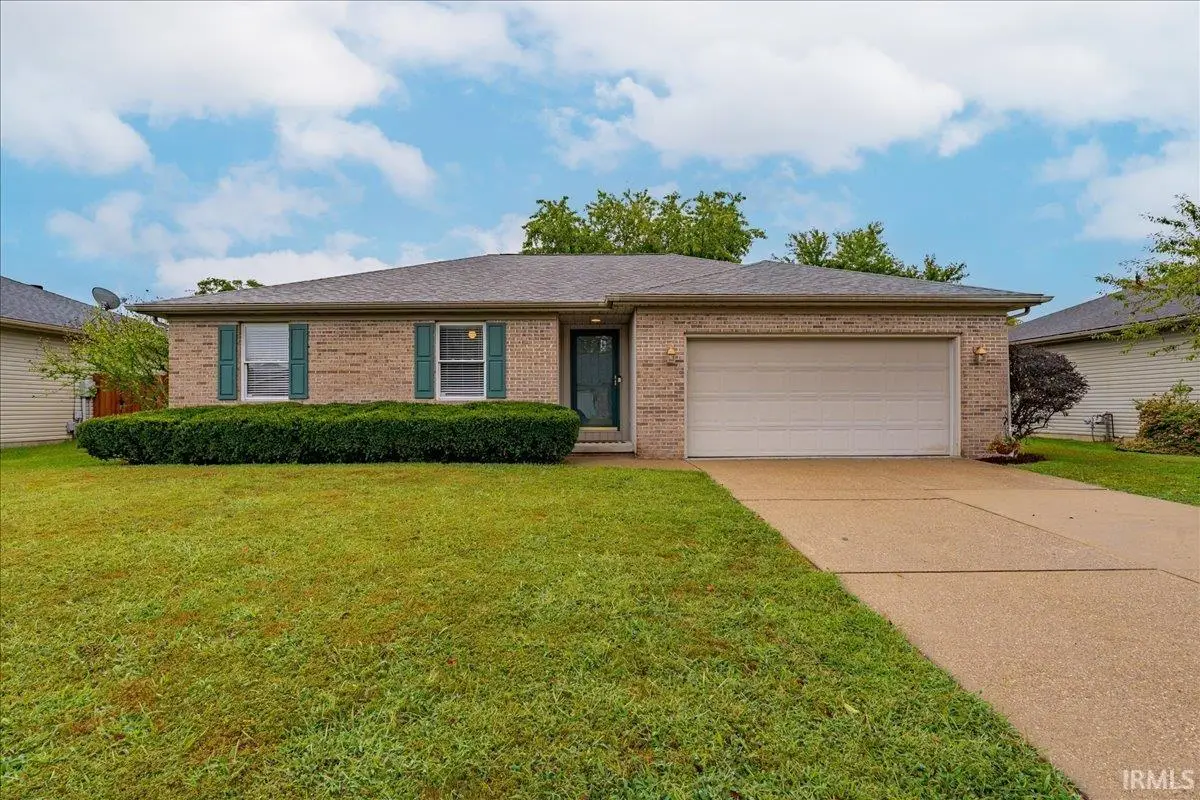 6021 Yosemite Drive, Newburgh, IN 47630 - #1