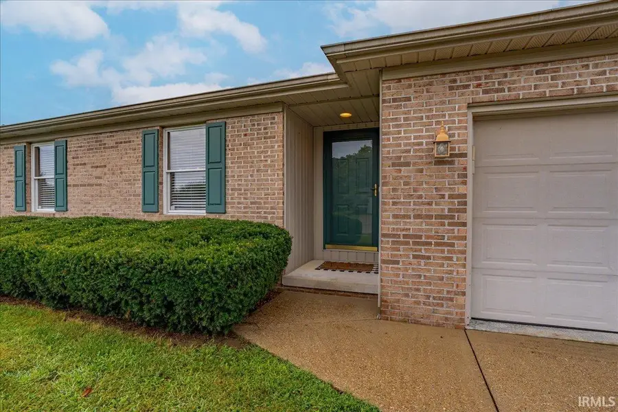 6021 Yosemite Drive, Newburgh, IN 47630 - #2