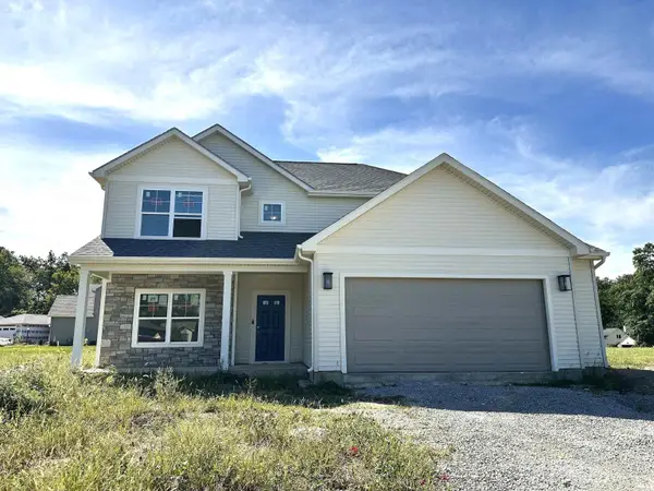 6366 Hunter Wood Drive, Fort Wayne, IN 46835