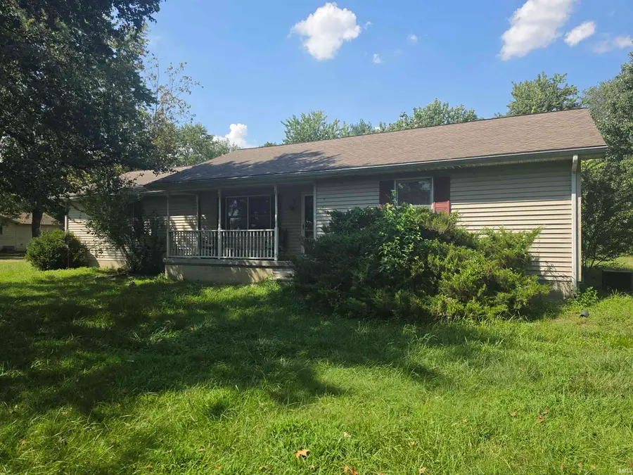 812 S 1250 E Road, Loogootee, IN 47553 - #2
