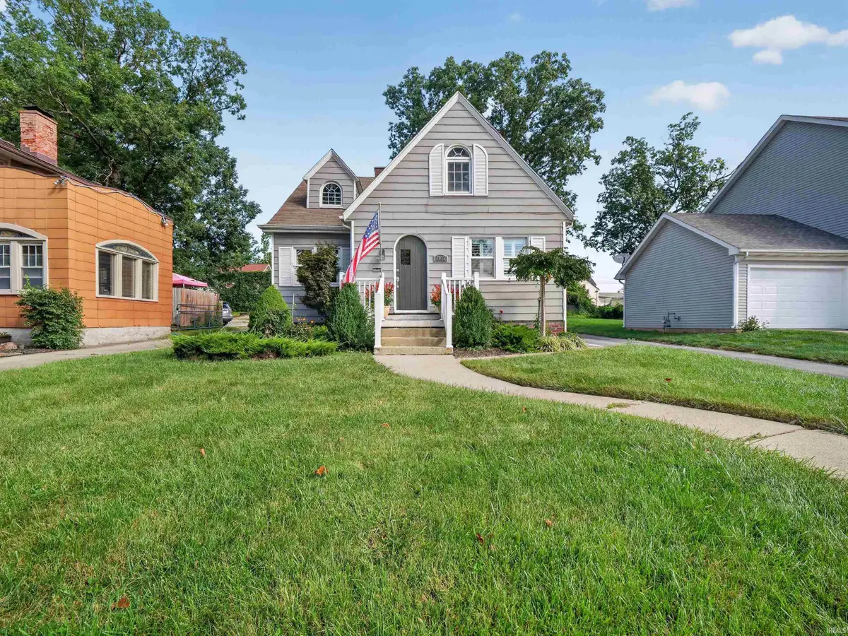 2013 Curdes Avenue, Fort Wayne, IN 46805 - #1
