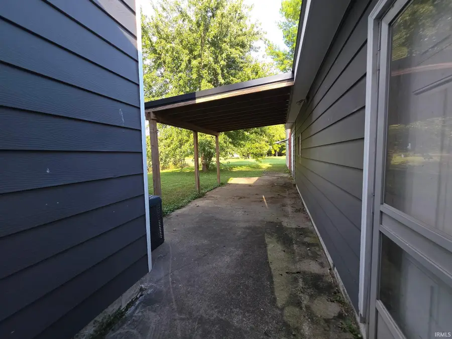 504 N Main Street, Patoka, IN 47666 - #2