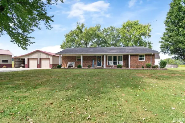 5828 S Meridian Road, Oakland City, IN 47660