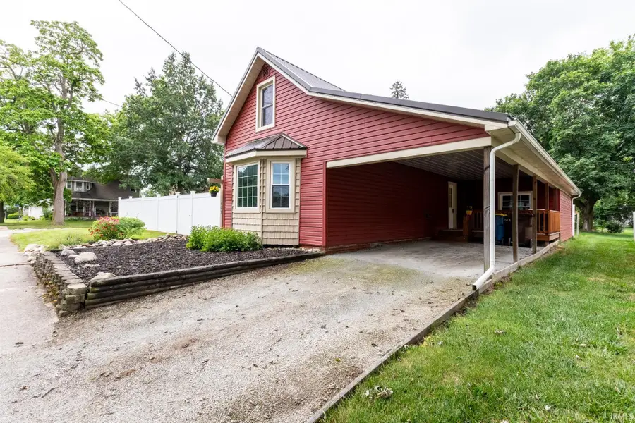 407 E 4th Street, North Manchester, IN 46962 - #3