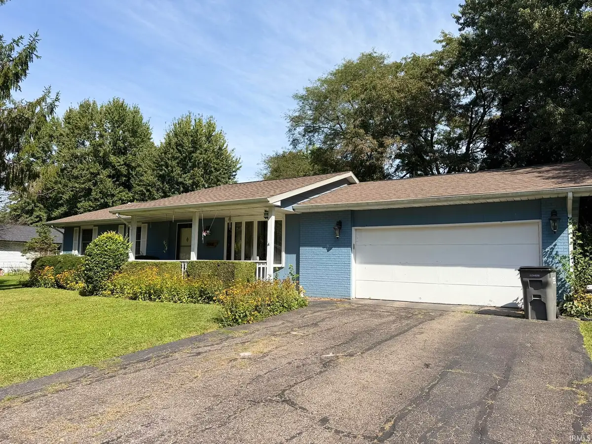 2006 E Wade Road, Warsaw, IN 46580 - #1