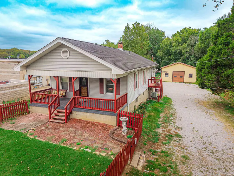 3208 N Saint Joseph Avenue, Evansville, IN 47712 - #3