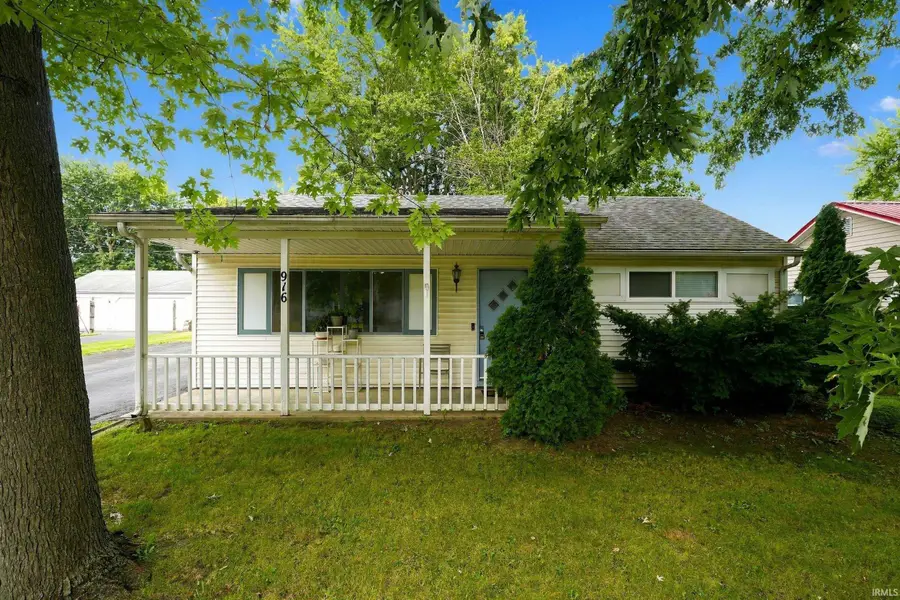 916 W Circle Drive, New Haven, IN 46774 - #2