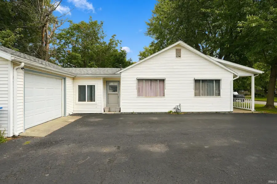 916 W Circle Drive, New Haven, IN 46774 - #3