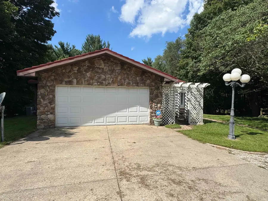 17103 County Road 8 Road, Bristol, IN 46507 - #2