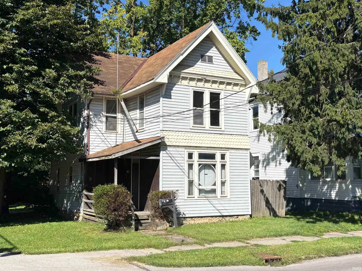 28 N Lafontaine Street, Huntington, IN 46750 - #1