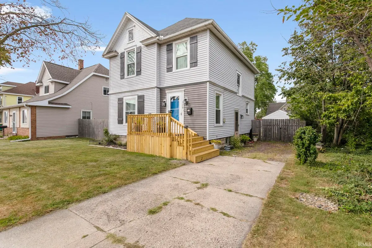 110 W 7th Street, Mishawaka, IN 46544 - #1