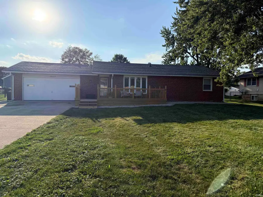 1506 N Wedgewood Drive, Alexandria, IN 46001 - #3