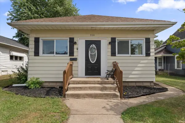 930 S 28th Street, South Bend, IN 46615