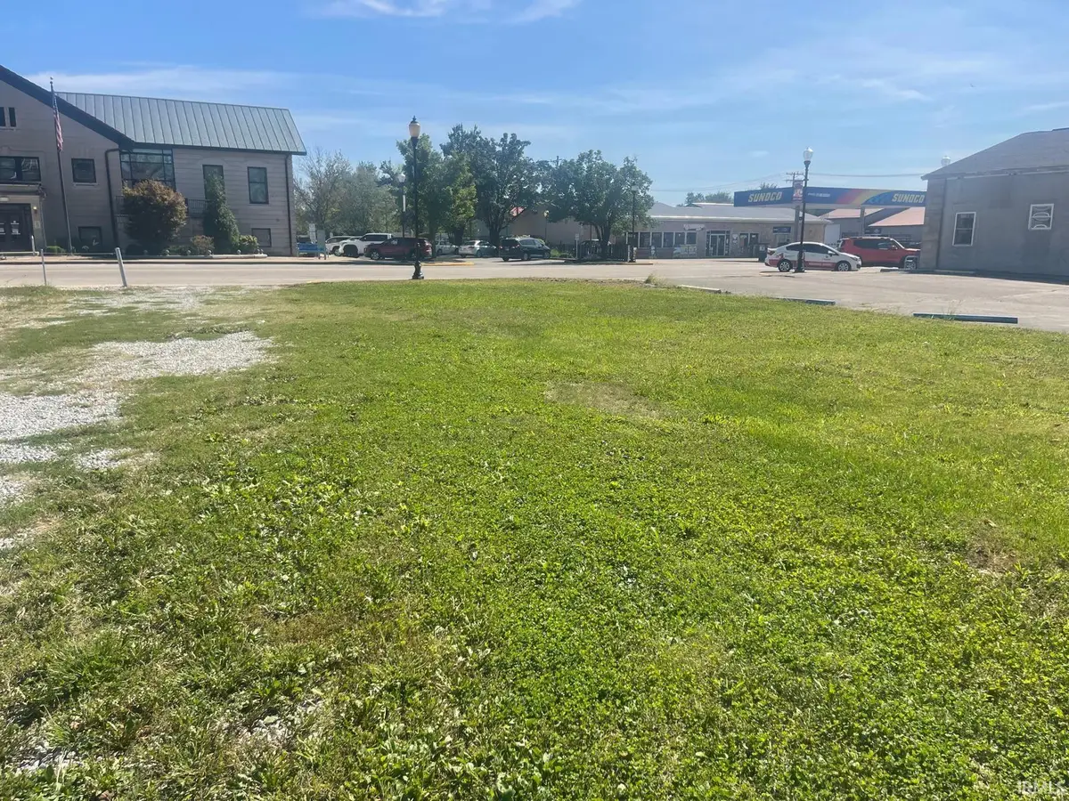 809 Main Street, Mitchell, IN 47446 - #1