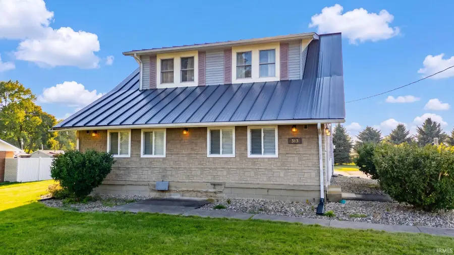 313 S Walnut Street, Mount Summit, IN 47361 - #3