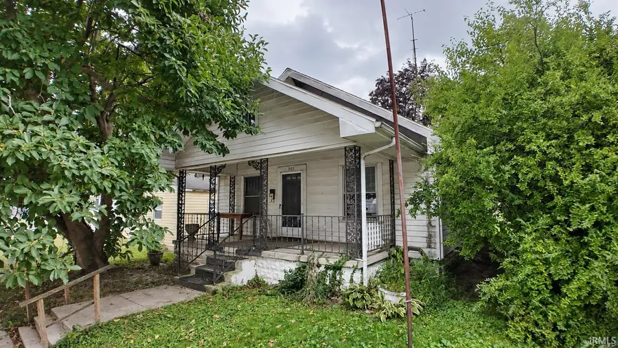 905 N Lindsay Street, Kokomo, IN 46901 - #2
