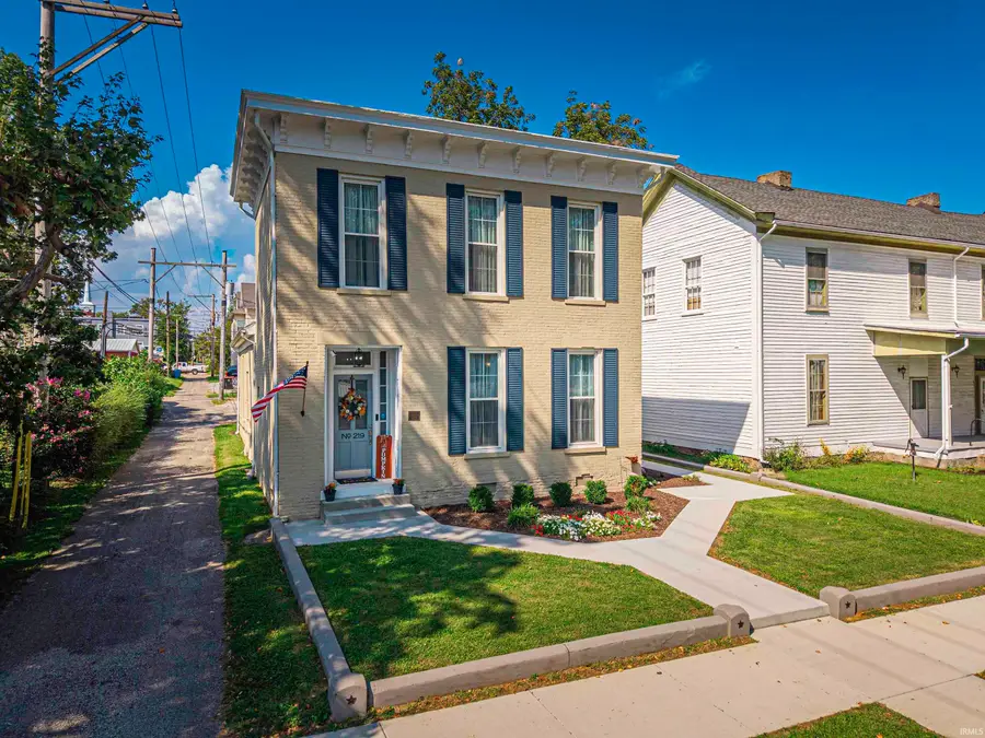 219 E 2nd Street, Mount Vernon, IN 47620 - #3