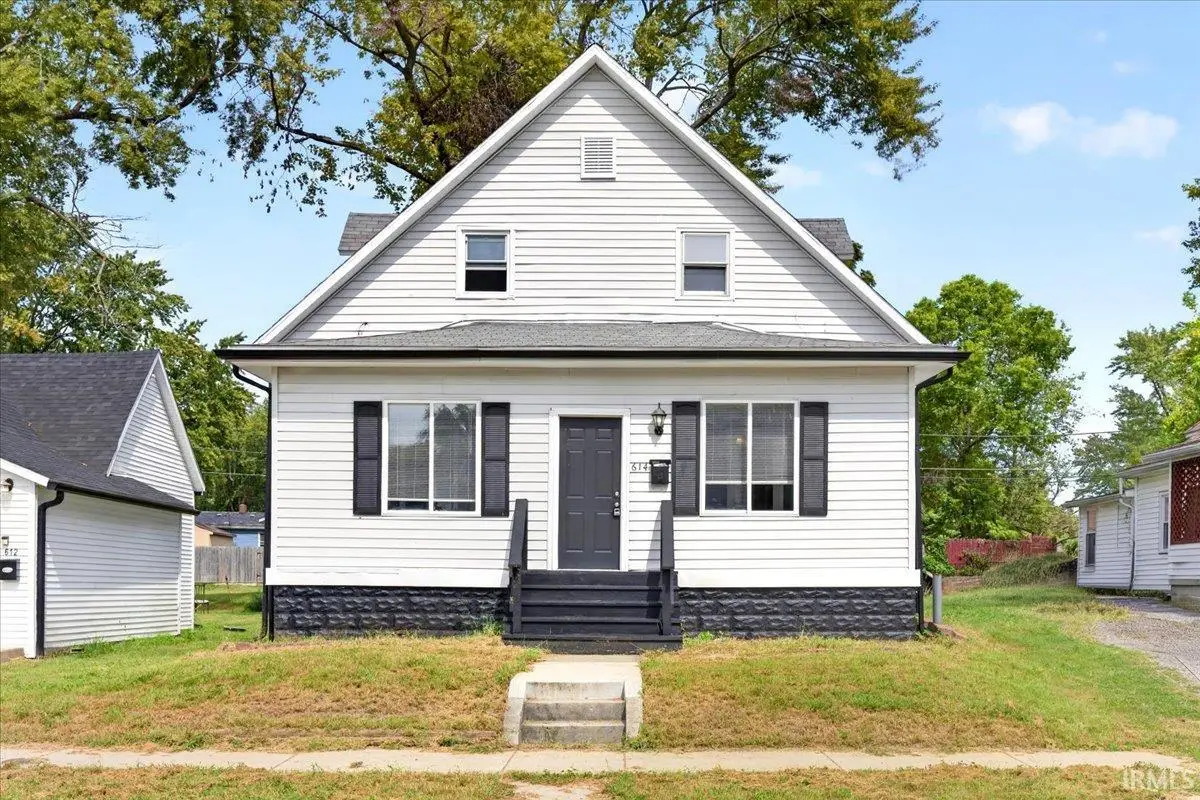 614 E Mulberry Street, Kokomo, IN 46901 - #1