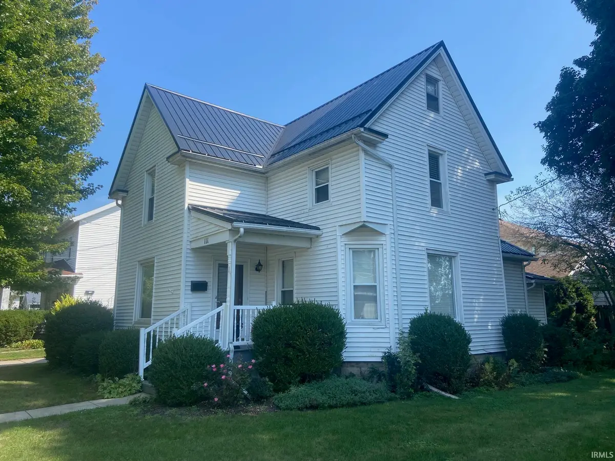 111 E 3rd Street, Auburn, IN 46706 - #1