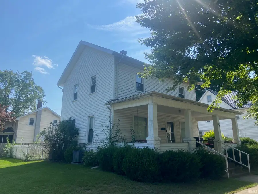 113 E 3rd Street, Auburn, IN 46706 - #2