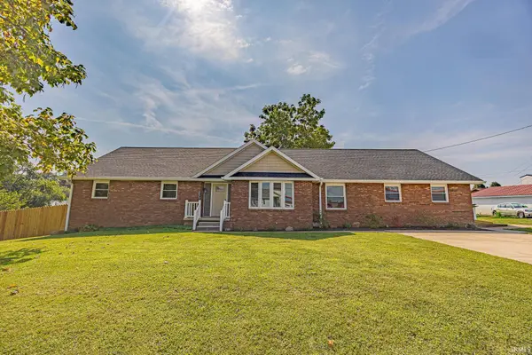 407 E 12th Street, Huntingburg, IN 47542