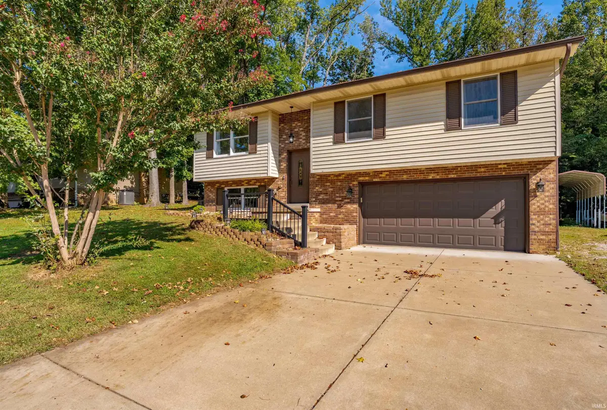 1207 Westwood Hills Drive, Evansville, IN 47720 - #1