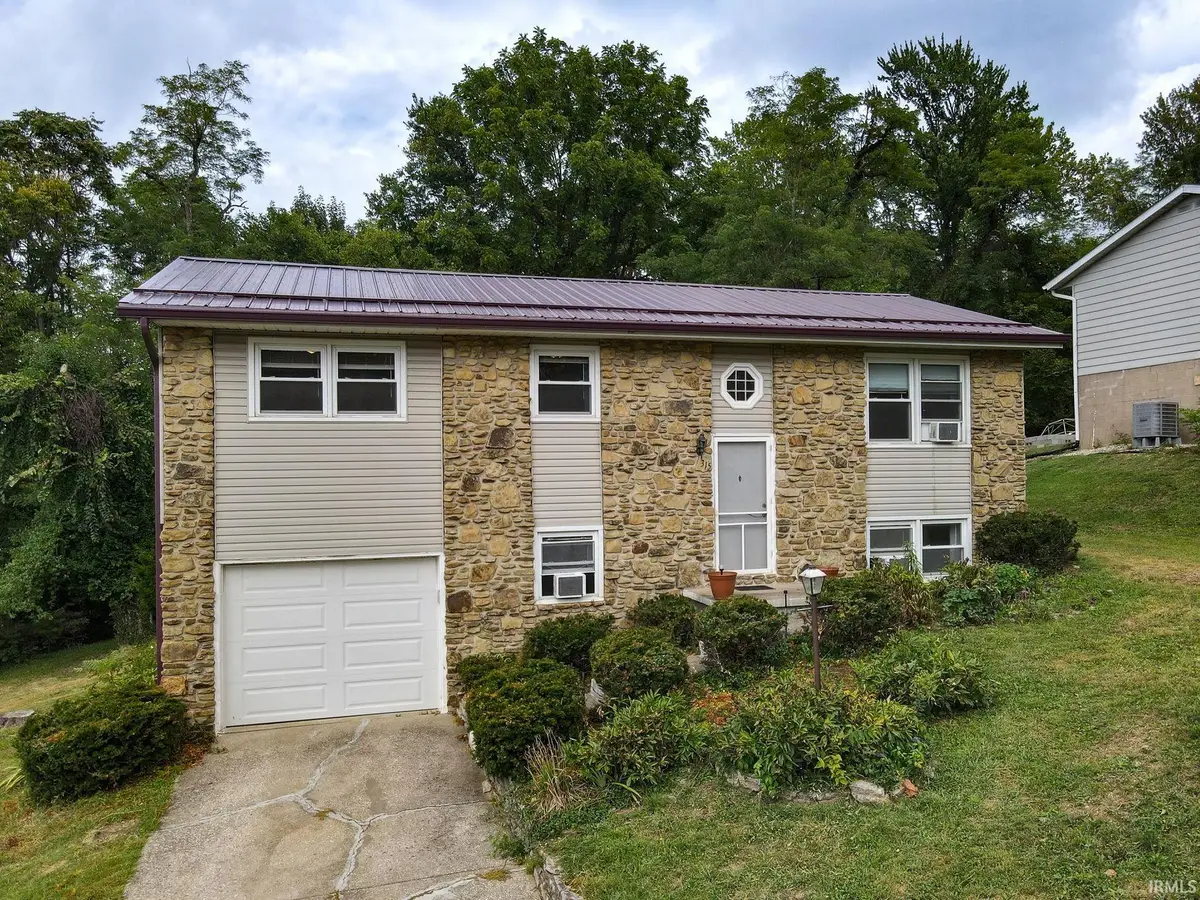 315 N Chandler Drive, Ellettsville, IN 47429 - #1